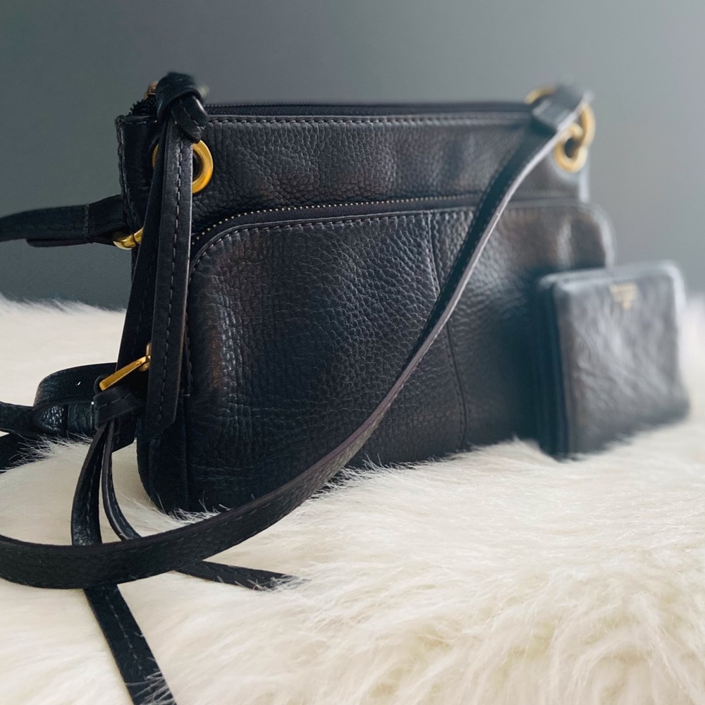 Fossil Black Crossbody with Fossil Wallet
